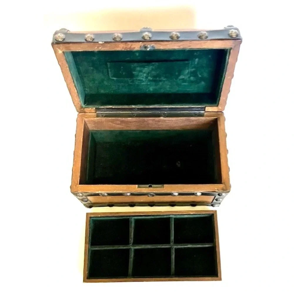 Vintage Treasure Chest Style Jewelry Box Japan